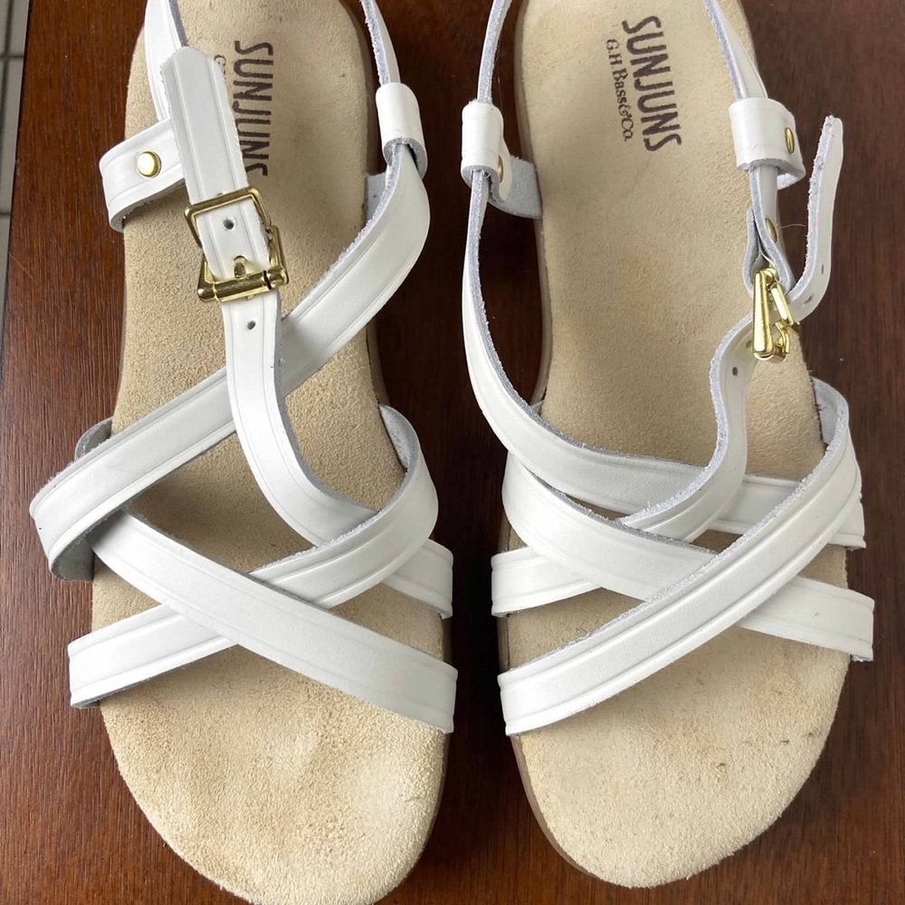 Sunjuns Bass Women's Leather White Sandals